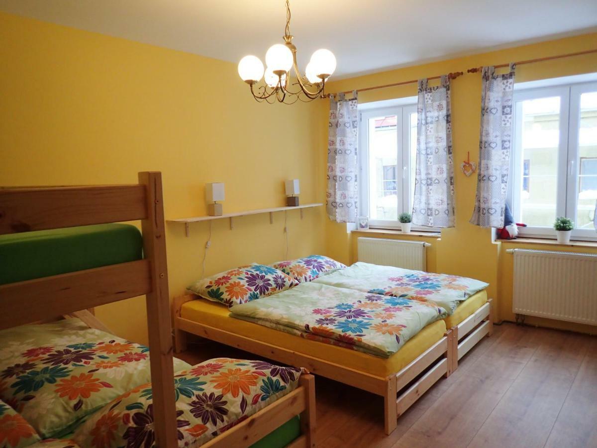 Apartman Pod Bozim Darem ยาคีมอฟ ภายนอก รูปภาพ